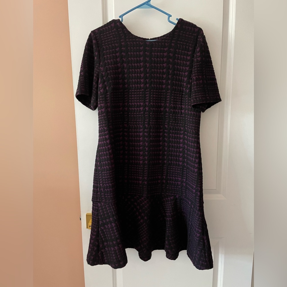 Calvin Klein Size 10 short sleeve dress